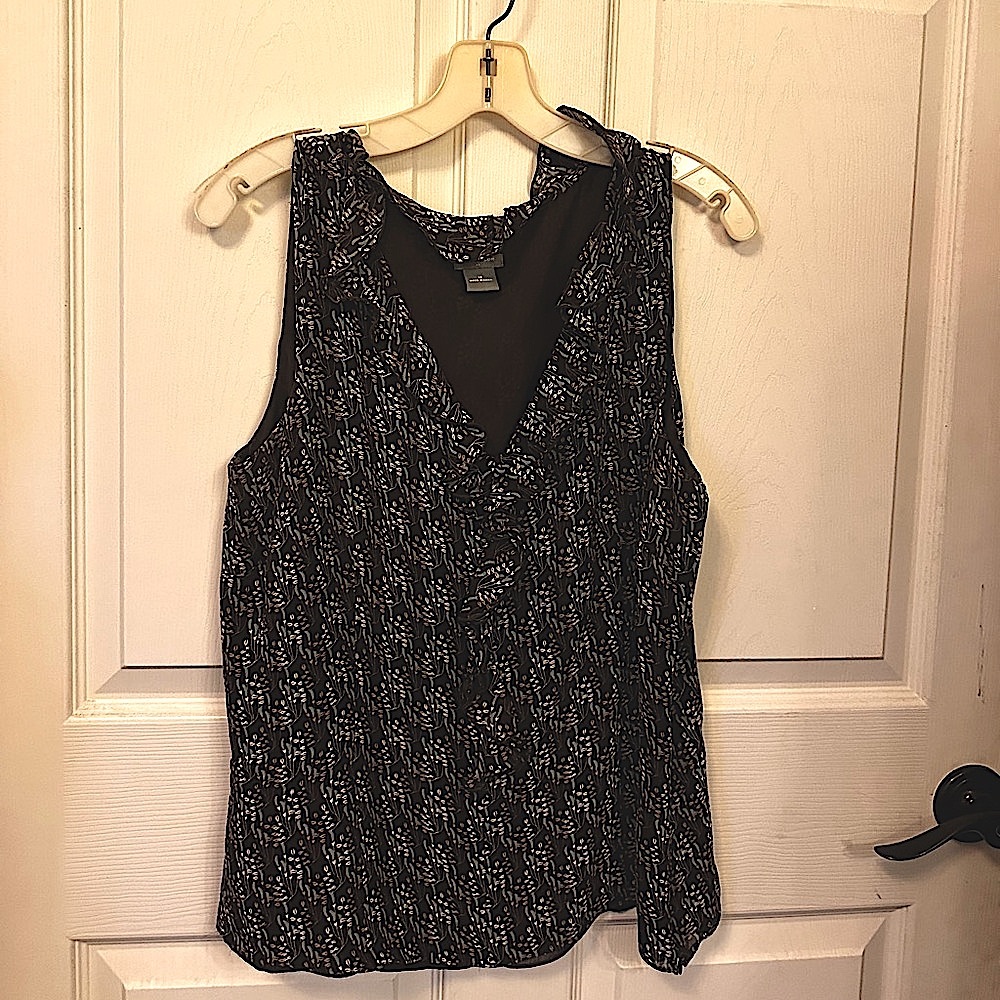 Beautiful Ann Taylor Silk Sleeveless Top - Size 14